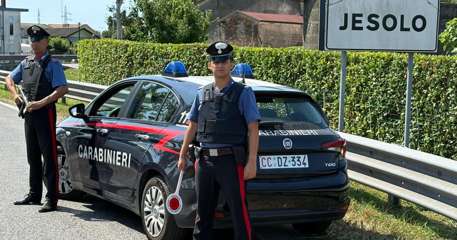  Straniero in stato di alterazione aggredisce i Carabinieri: arrestato