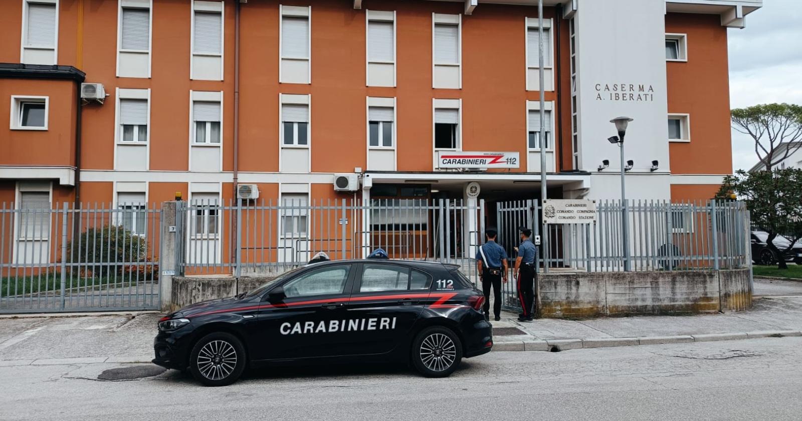 Minacce e vessazioni all’anziana madre: scatta il divieto di avvicinamento