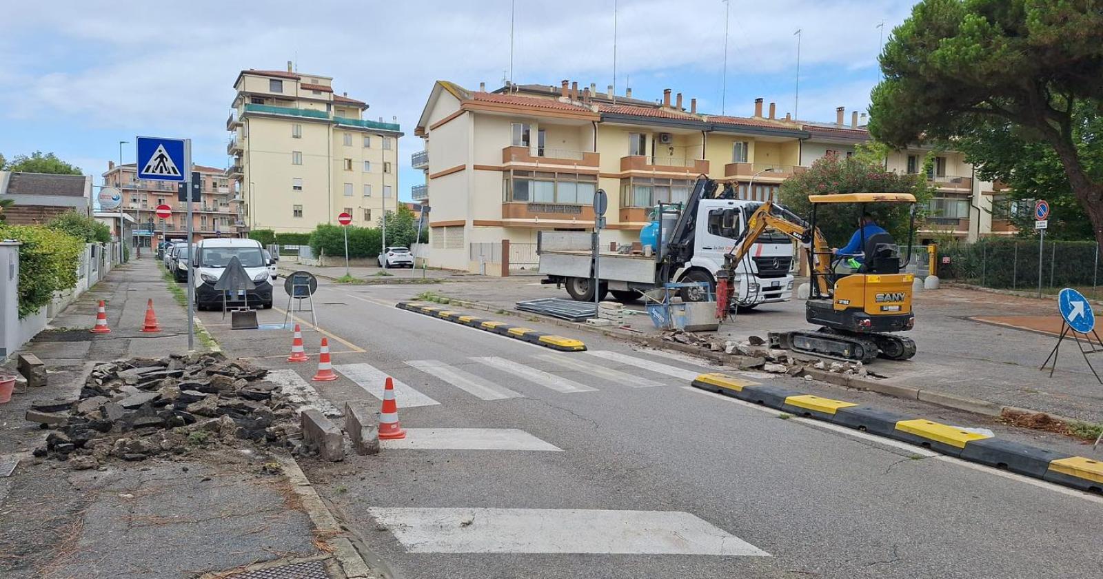 Scuole, via alle barriere: Borgo San Giovanni diventa per tutti