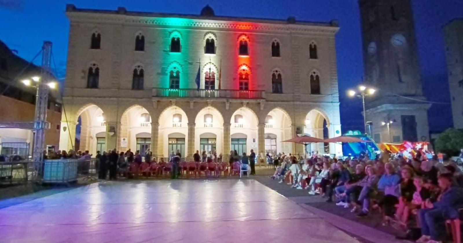La piazza cuore della comunità 