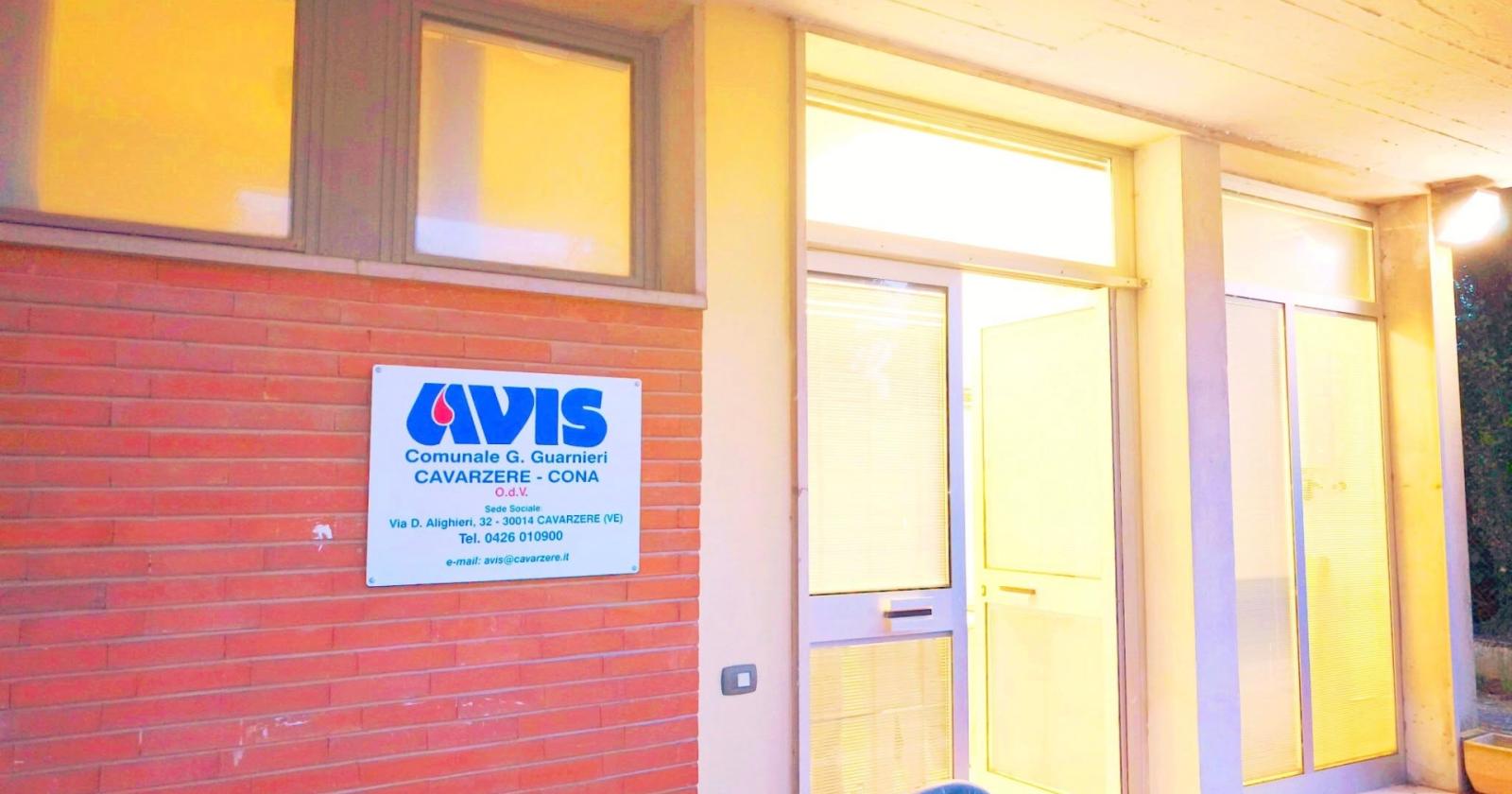 Avis celebra i propri donatori