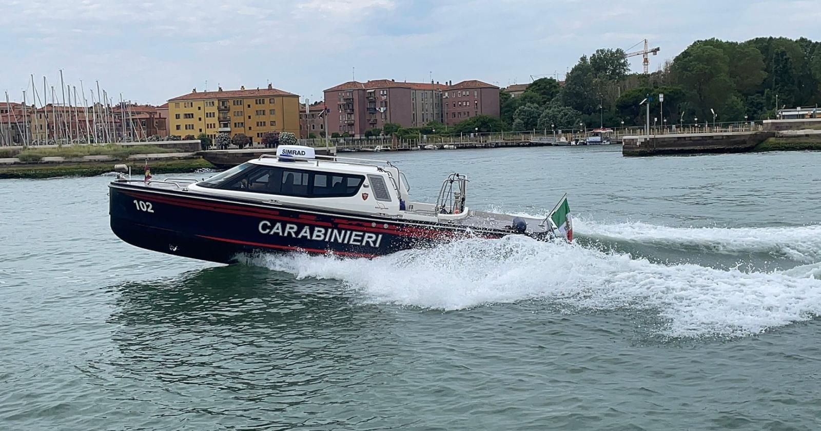 Finto carabiniere rapina un anziano: arrestato 21enne 