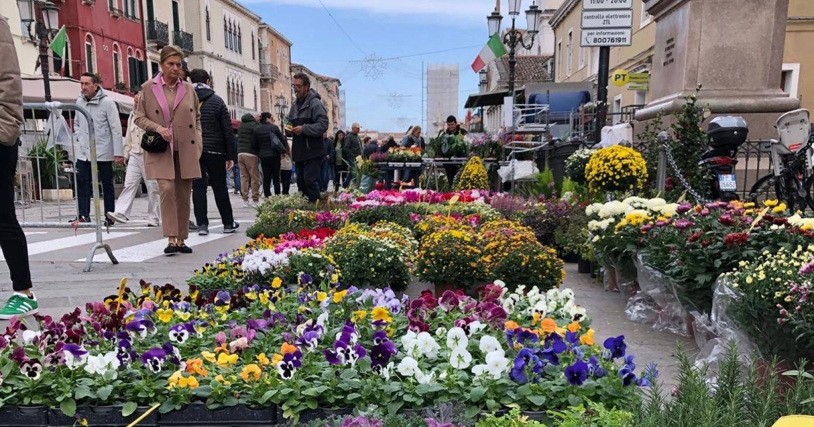 Il centro si profuma d’autunno