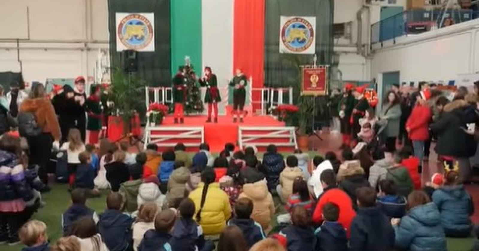 Venezia, la Polizia celebra il Natale con i bambini delle comunità educative e le famiglie