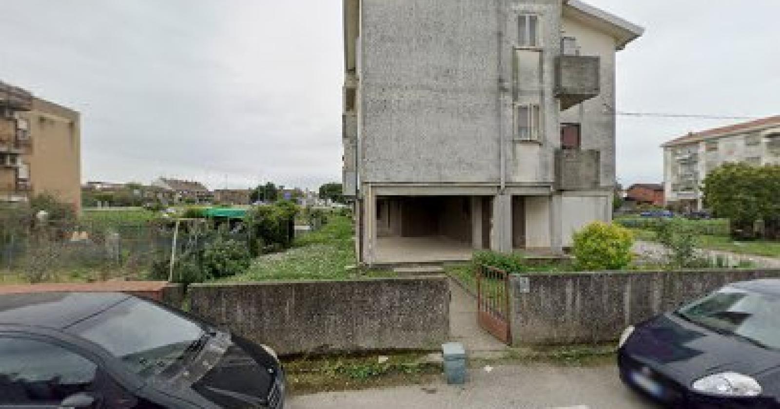 Abitazioni vuote mentre cresce il disagio