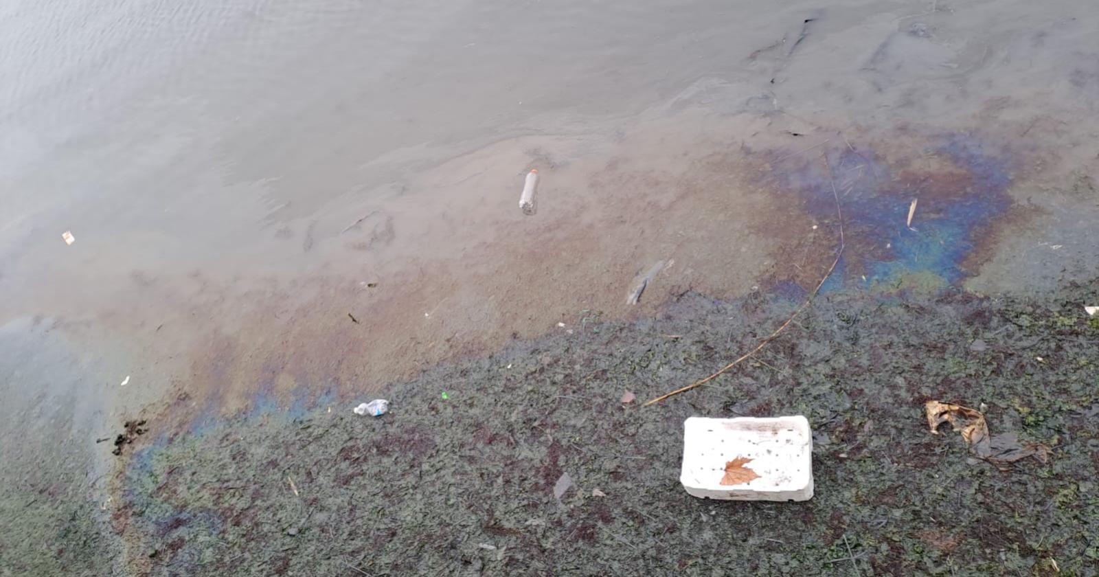 Gasolio in laguna, emergenza senza risposte