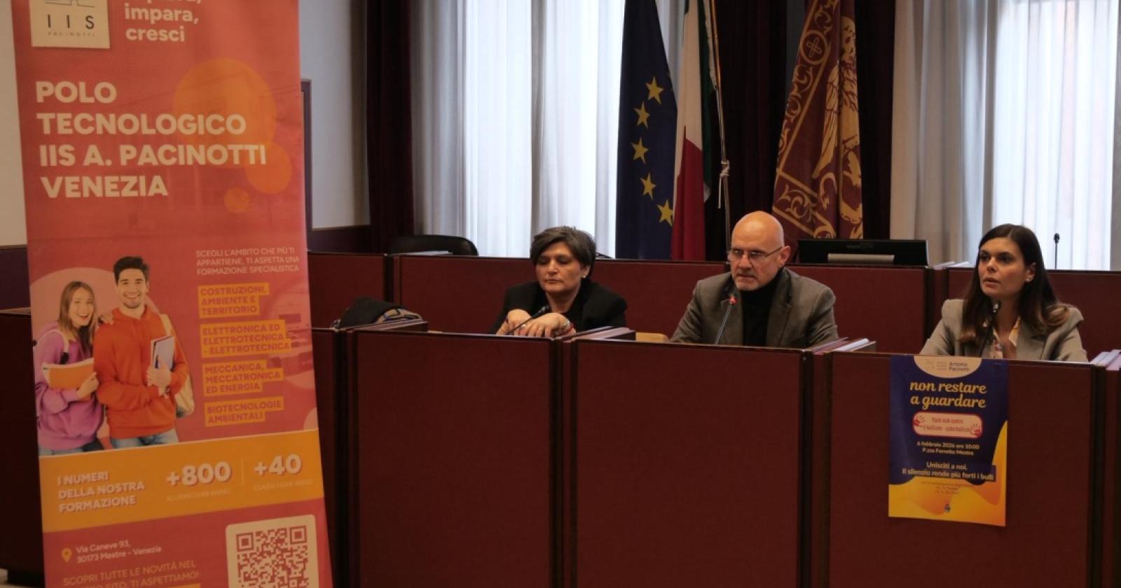 Il silenzio non protegge: a Mestre un flash mob 