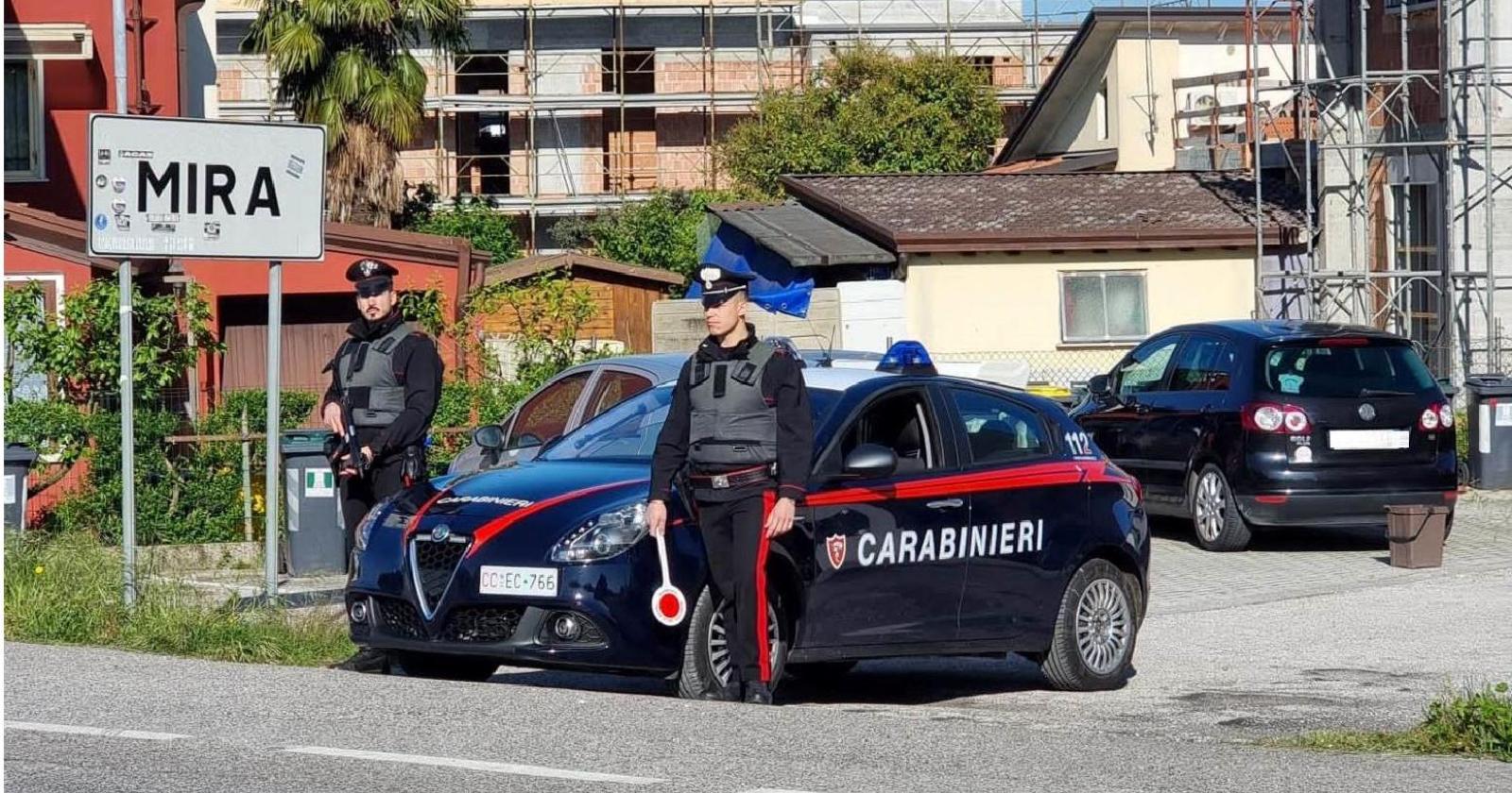 Maltratta la moglie: arrestato