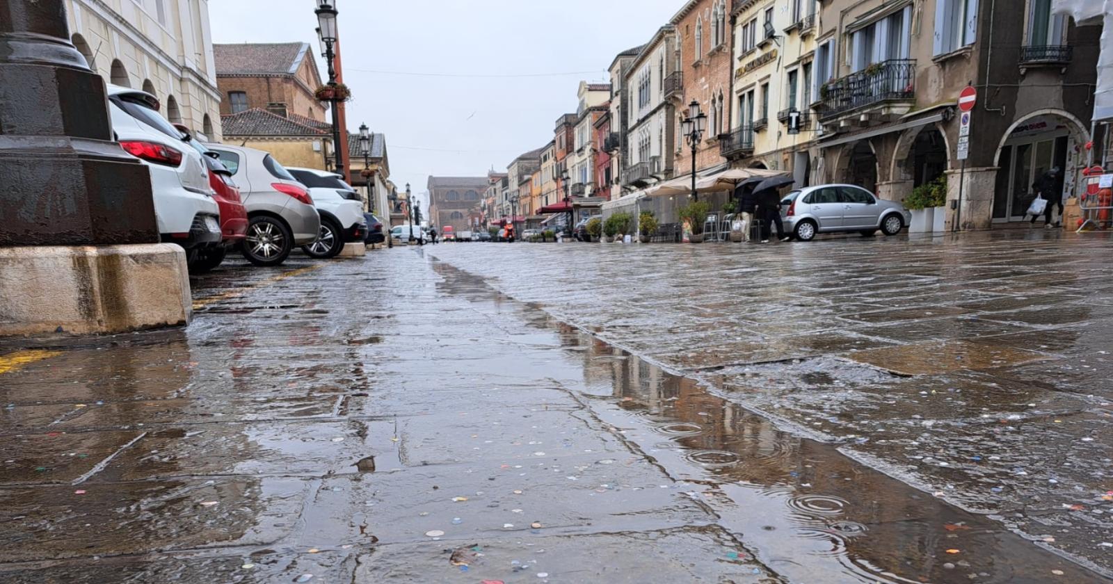 Allarme masegni in corso del Popolo 
