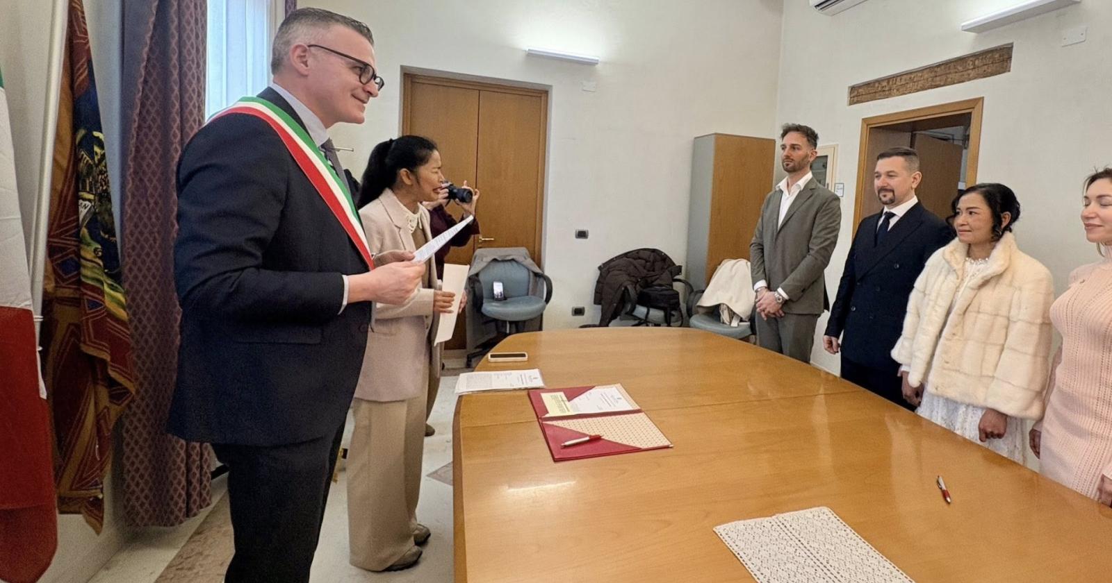 La citt&agrave; conquista le coppie e diventa meta di matrimoni