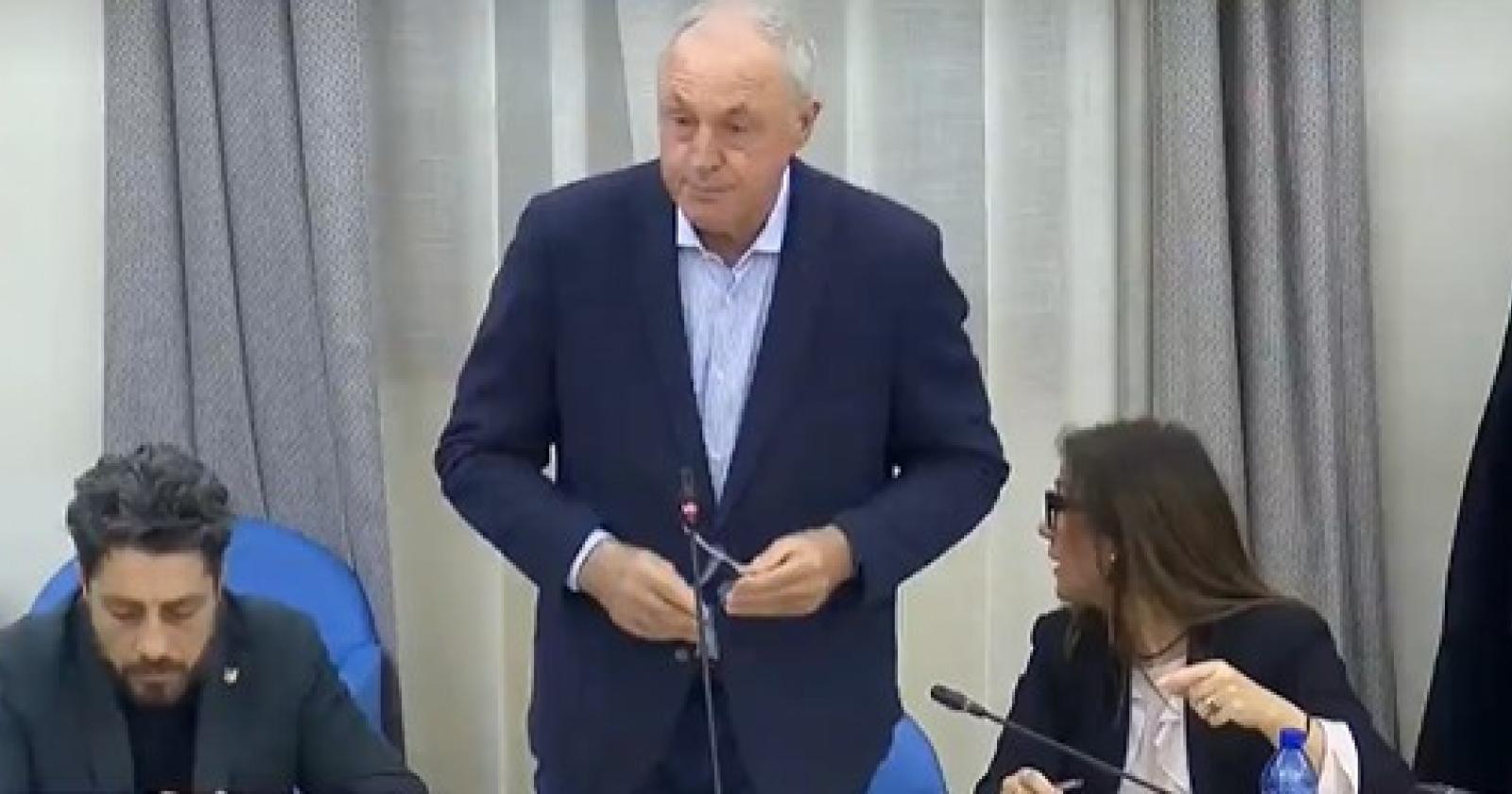 &rdquo;Ormai assomiglia sempre pi&ugrave; a Beautiful&rdquo;