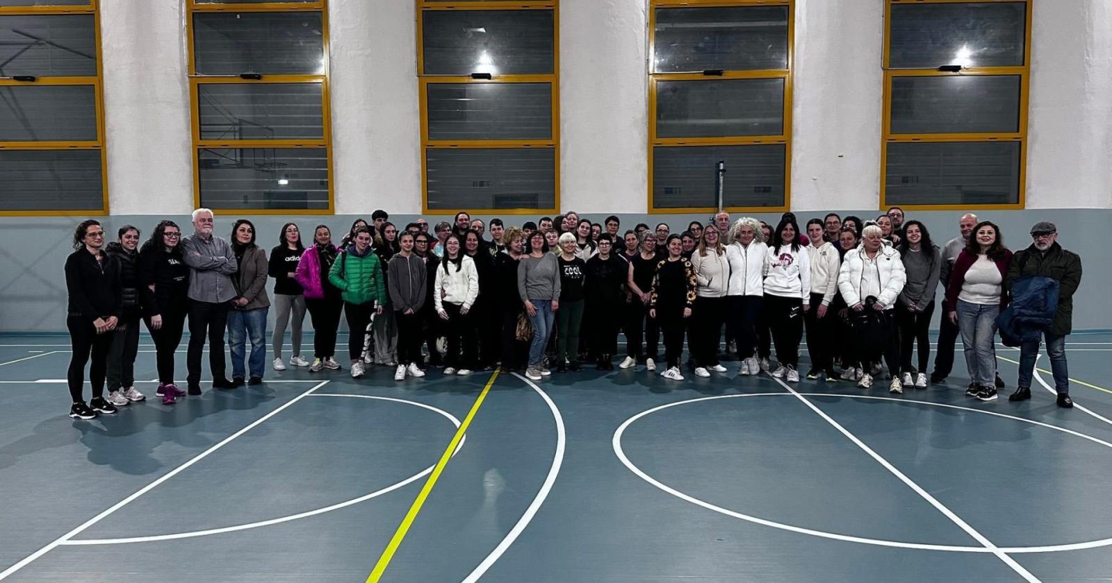 Autodifesa, in 60 rispondono