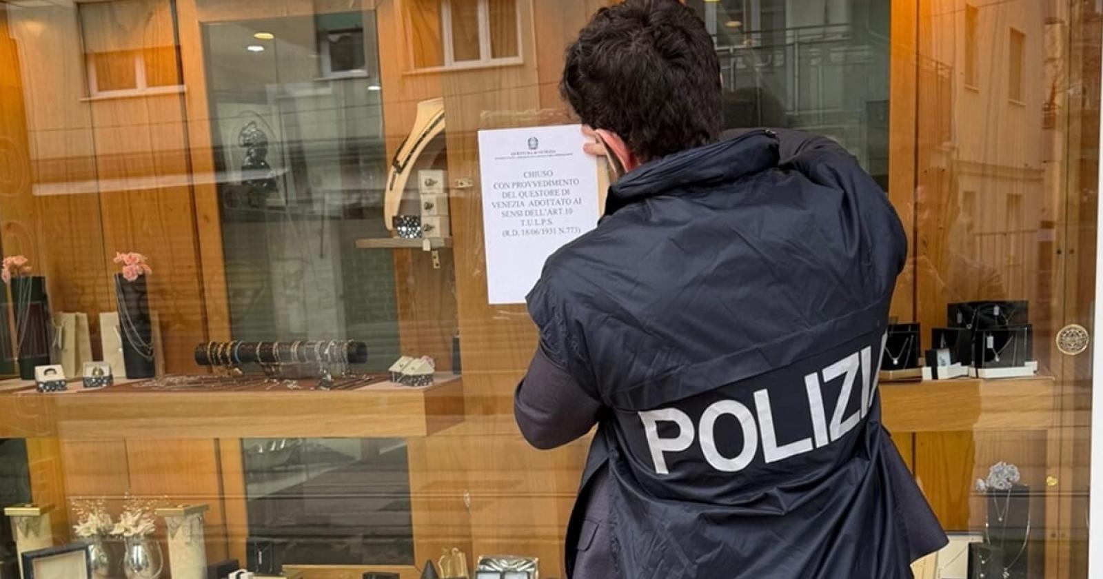 Irregolarit&agrave; nei registri, sospeso per dieci giorni un compro oro 