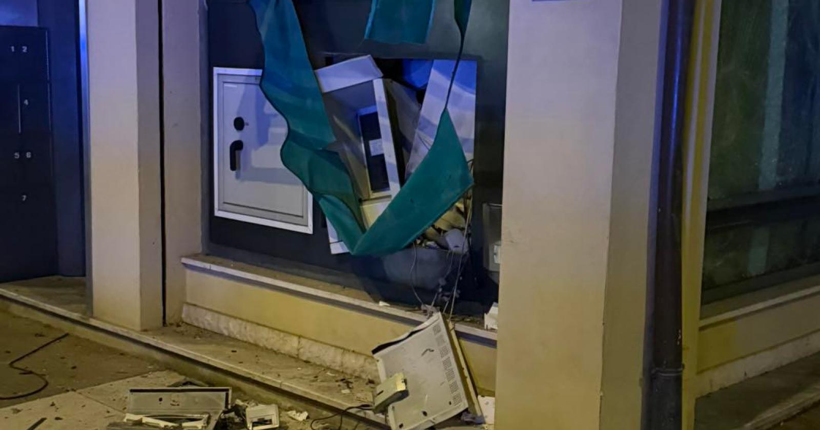 Boato nel cuore della notte: salta anche il bancomat di Cavarzere