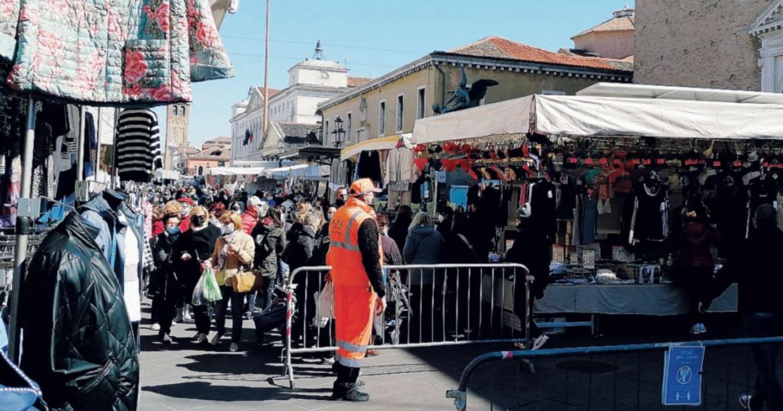 Vento forte, oggi niente mercato