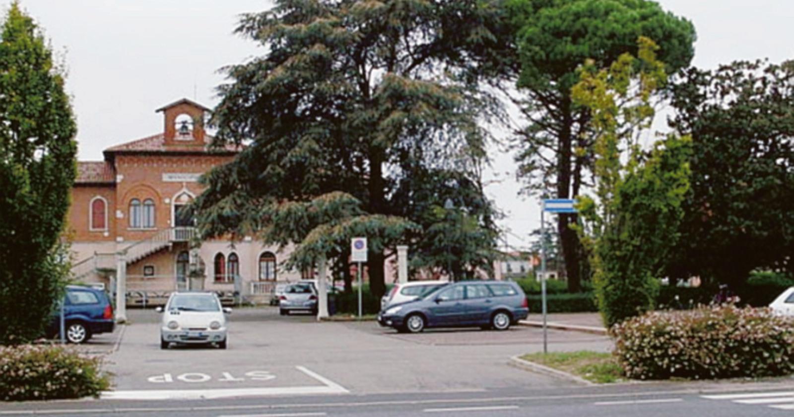 Nella frazione chiude pure il bar