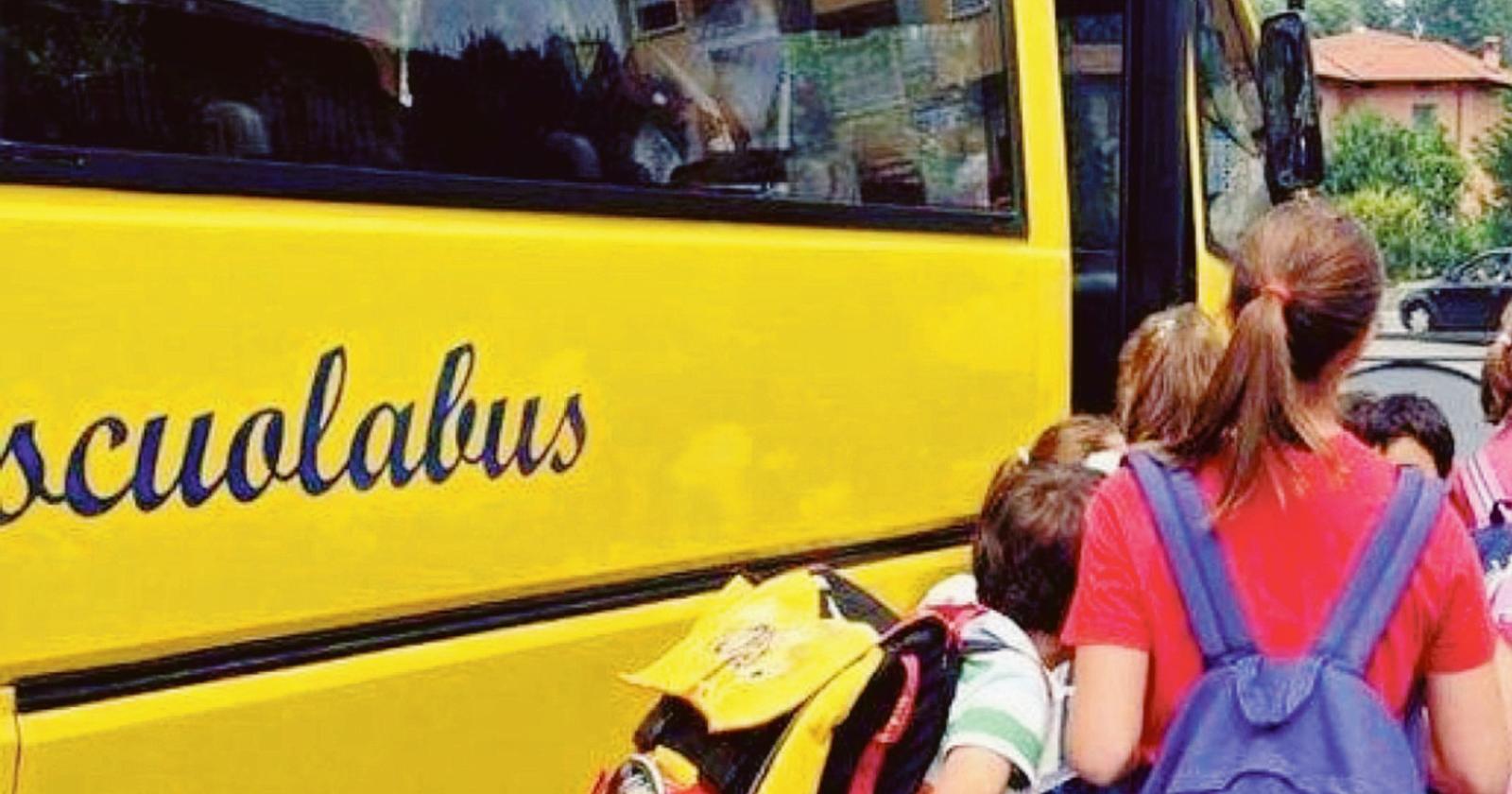 Aumenti sui trasporti scolastici, "inaccettabile"