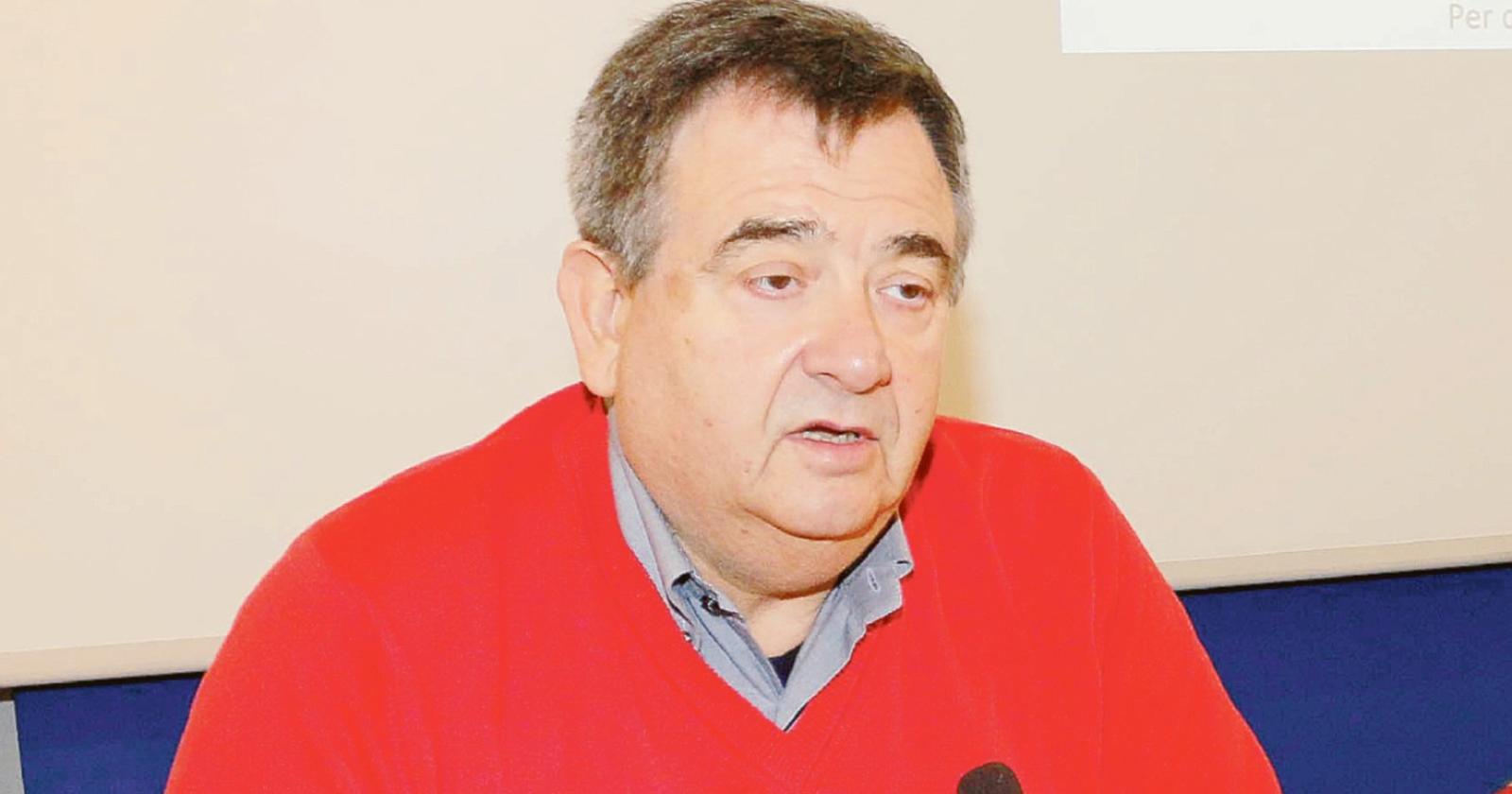 Ci sono 50 classi con positivi