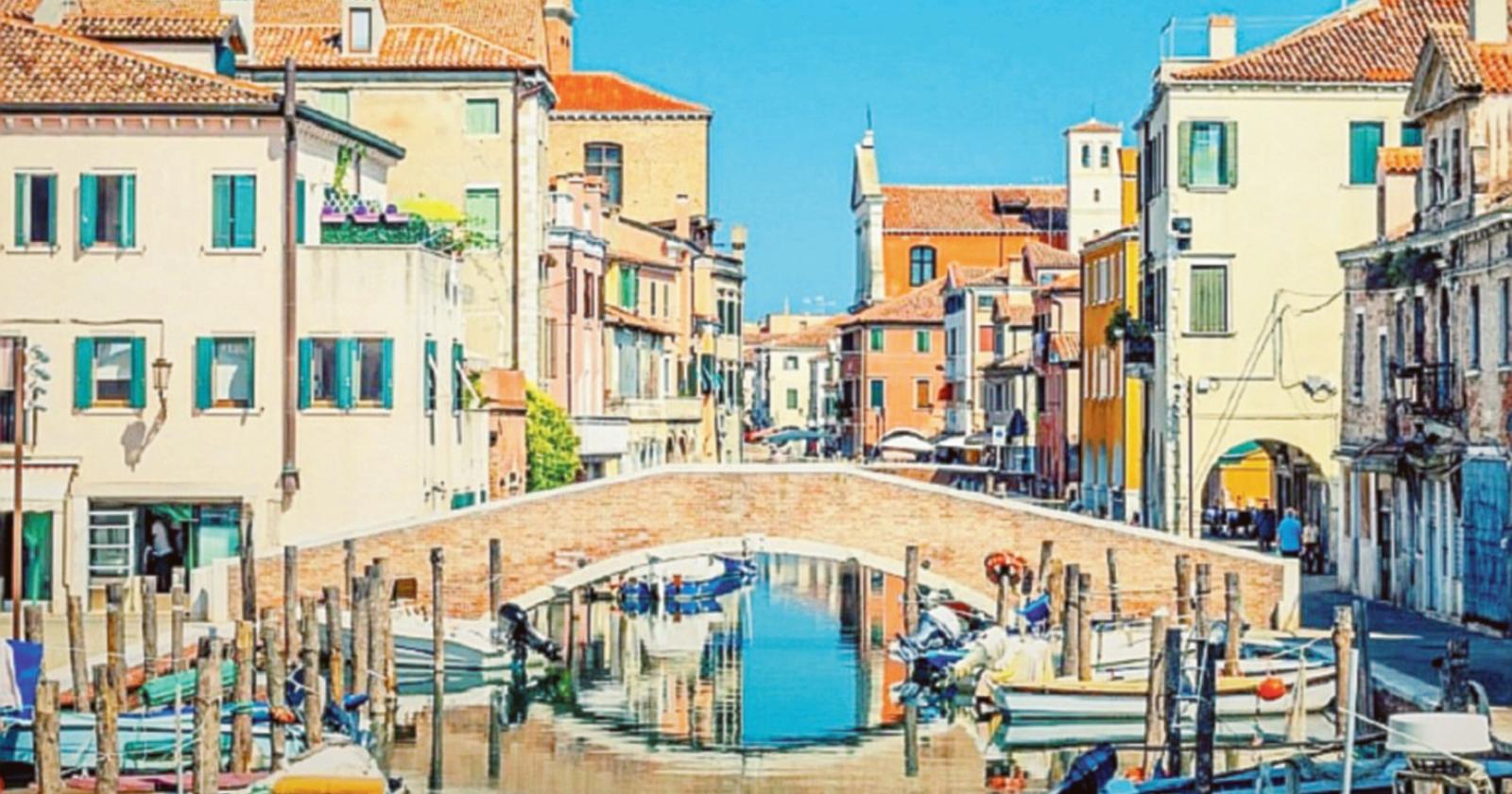 Riva Vena, esplodono i colori