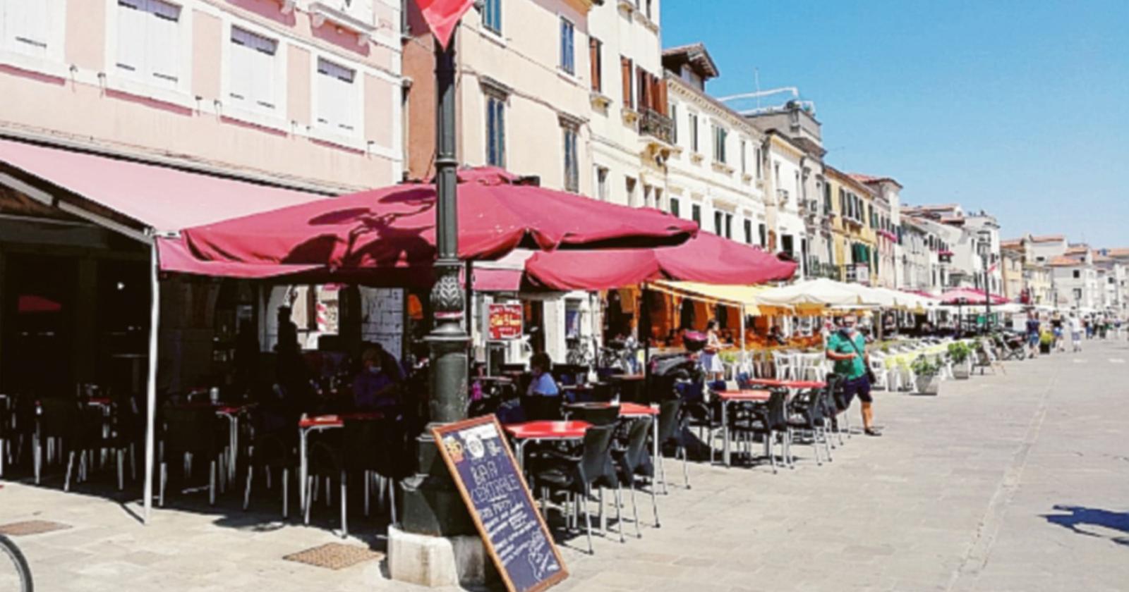 “Plateatici gratuiti” la richiesca di Ascom