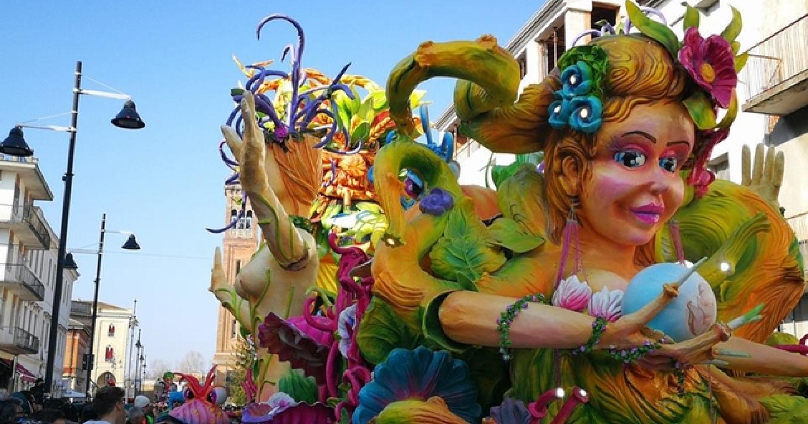 Carnevale, la festa si raddoppia