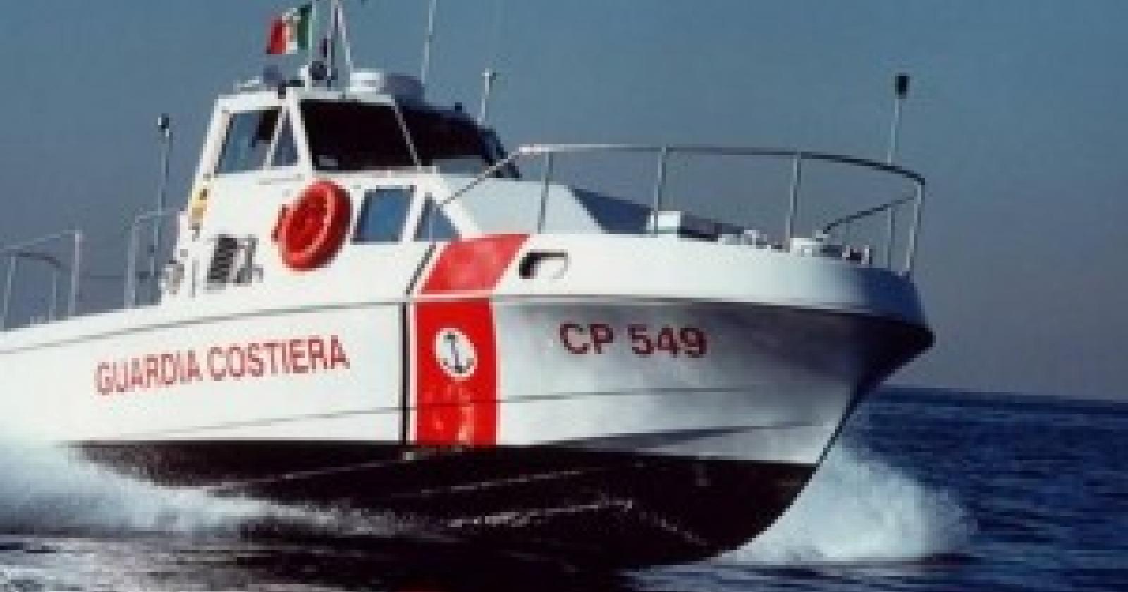 Dramma in mare: turista ferito in barca a vela, salvato da un'operazione congiunta di soccorso
