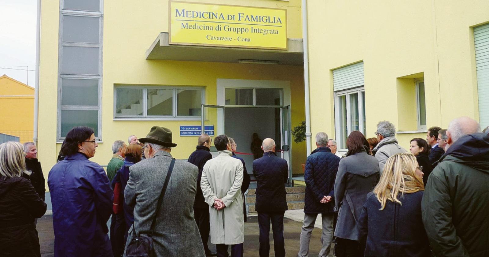 Covid, medici sommersi dal lavoro