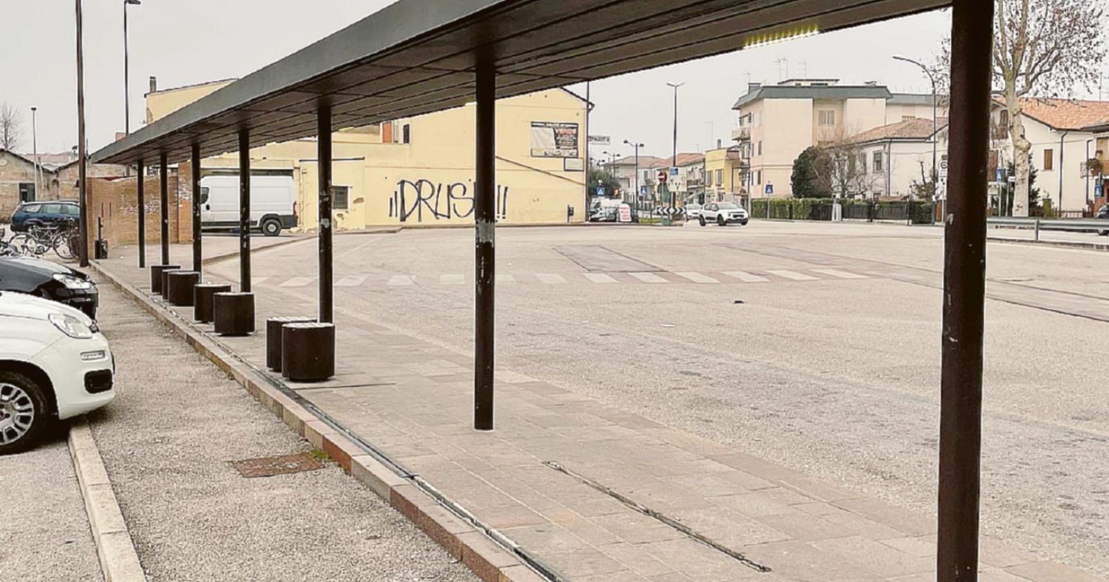 Nuova vita alle pensiline in stazione
