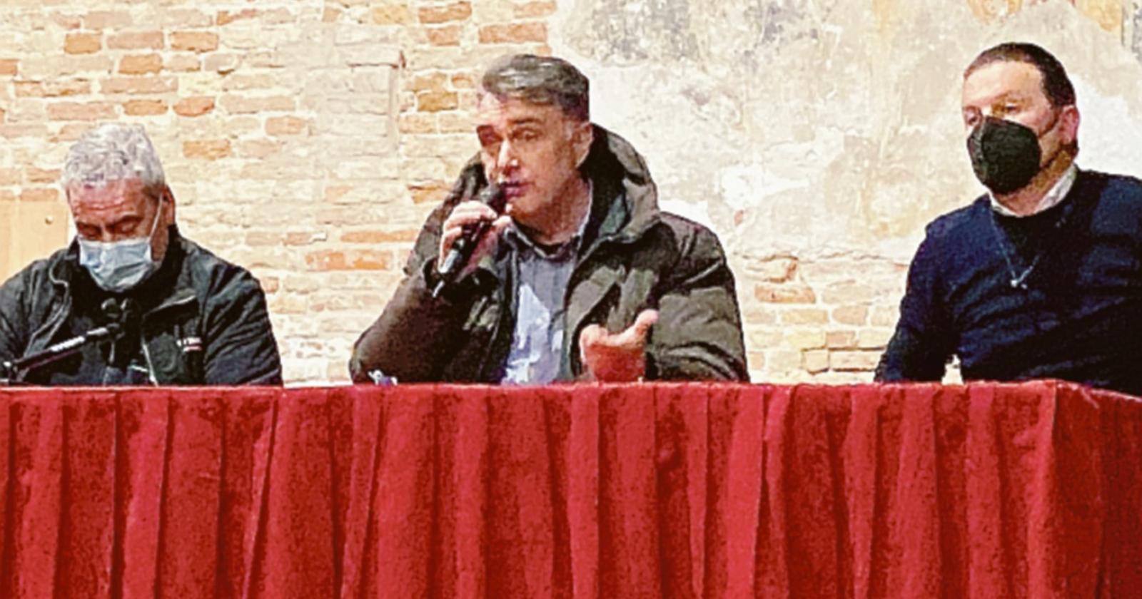 Un coro unico: “Aiutiamoli”