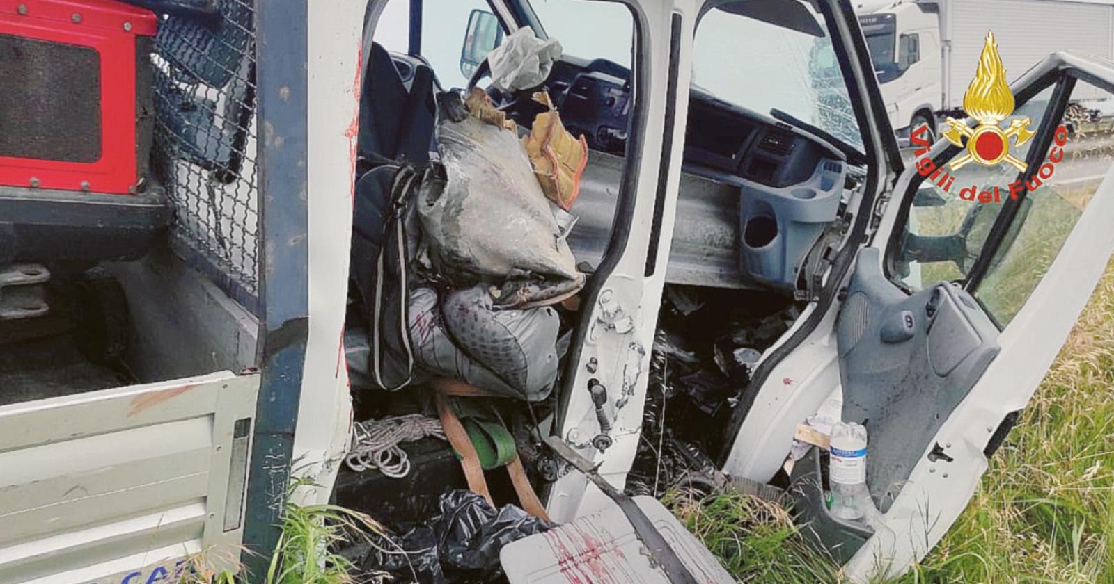 Guardrail come un’enorme spada, 38enne di Chioggia in fin di vita