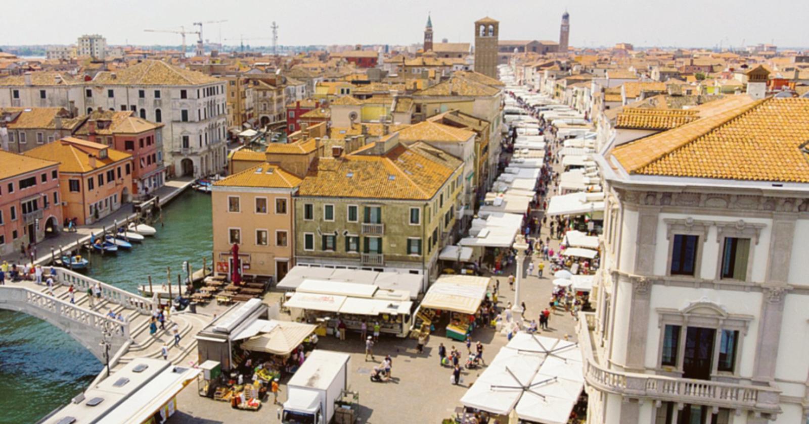 Il mercato del giovedì: “Va reso più ordinato”