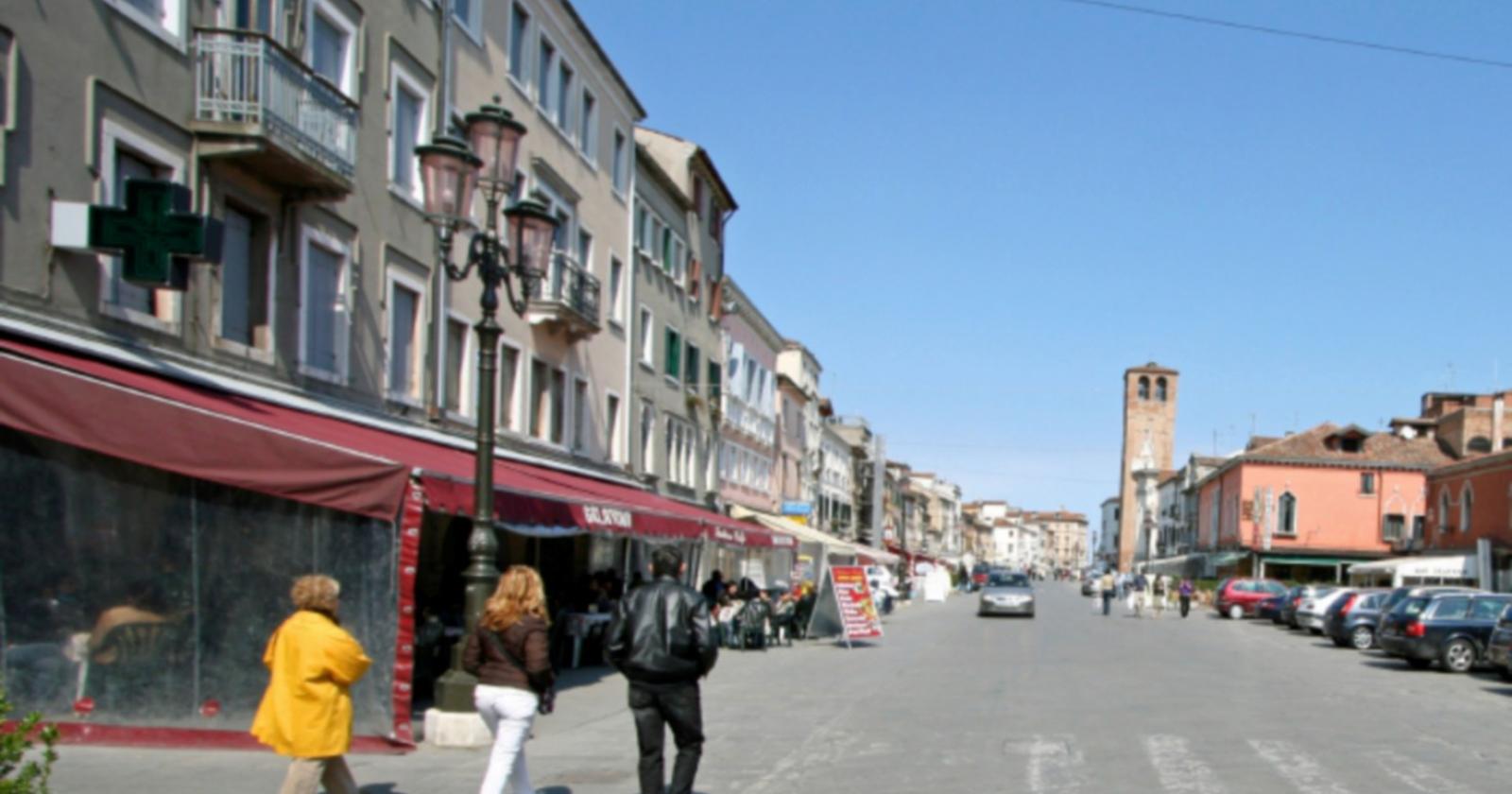 I soliti “fratelli coltelli” seminano paura sul Corso