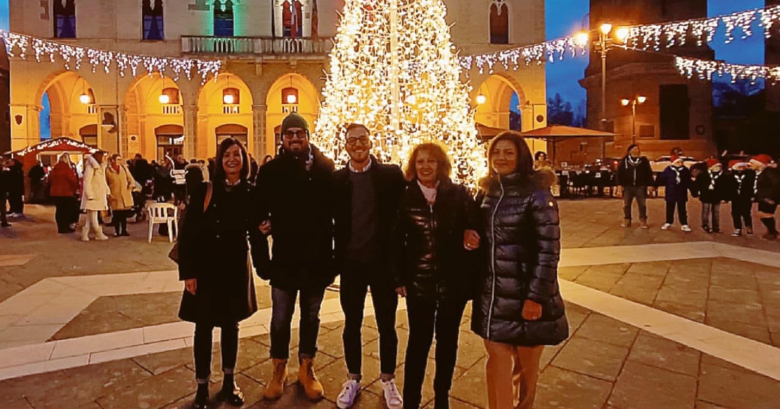 3, 2, 1... si accende il Natale