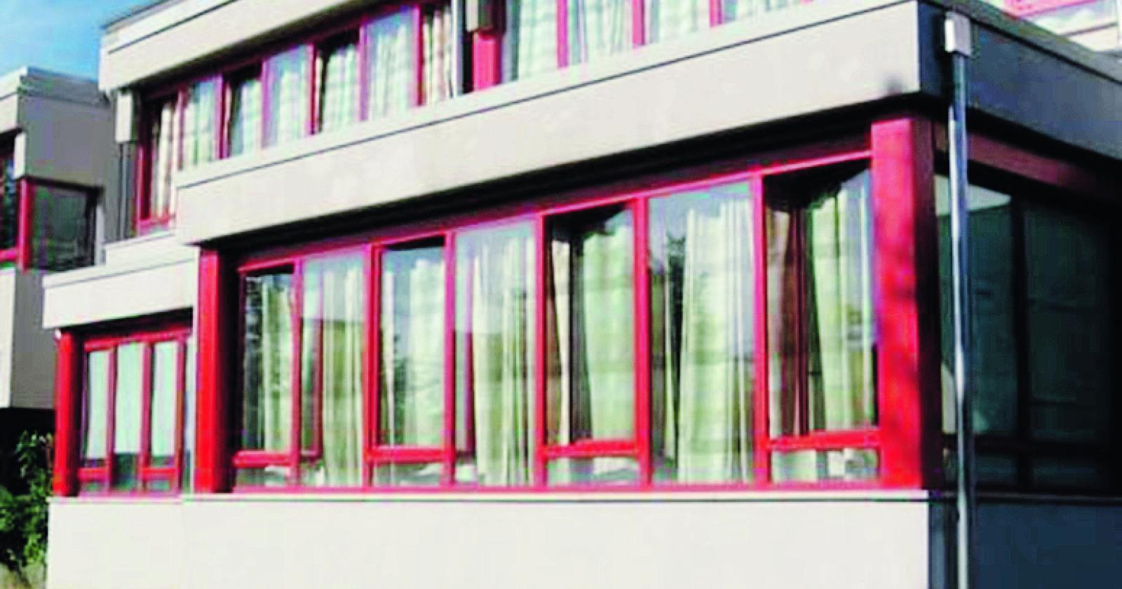 Bollette salate, il sindaco accorpa le scuole