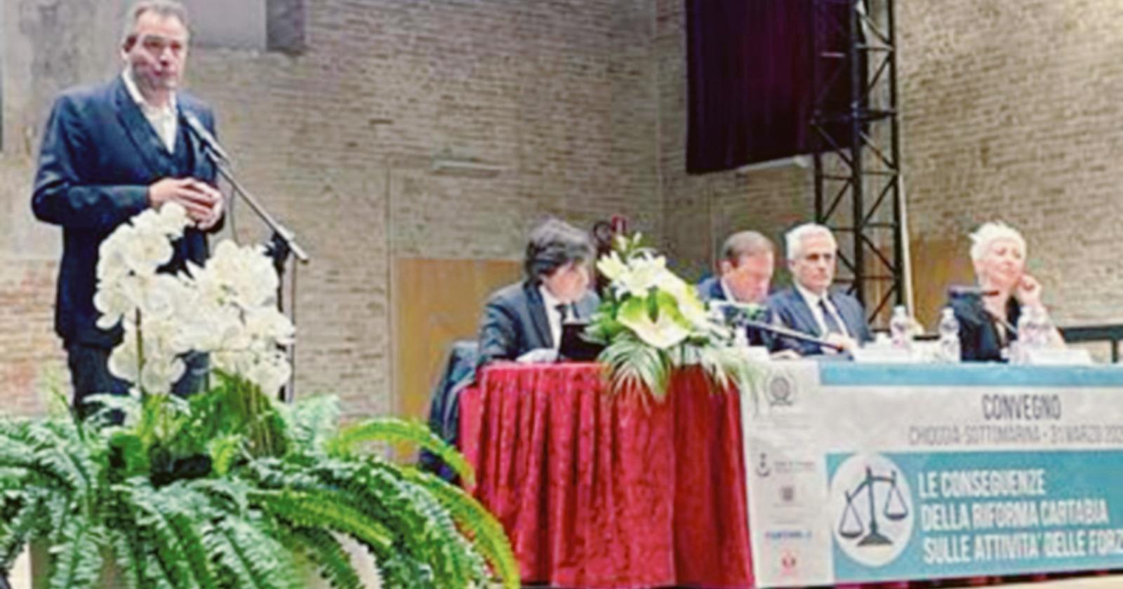 “Questa riforma imbriglia la polizia” 