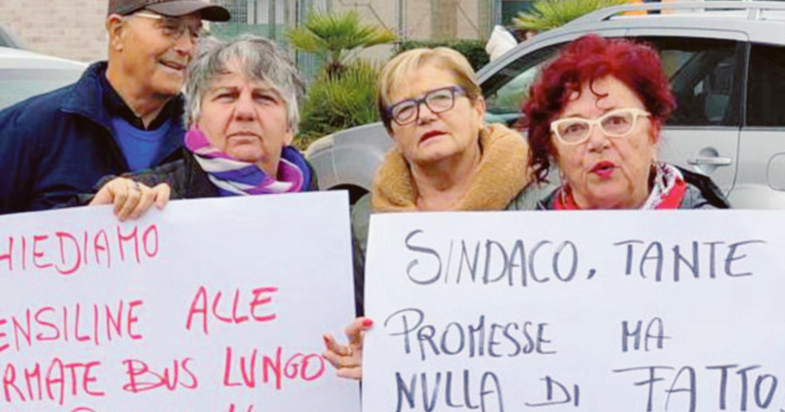 Residenti in piazza per la sicurezza, "sindaco dove sei'"