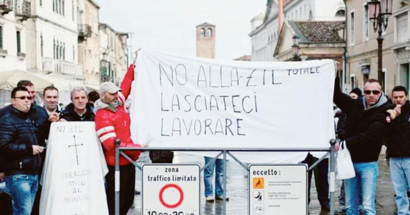 Petizione per sospendere la Ztl