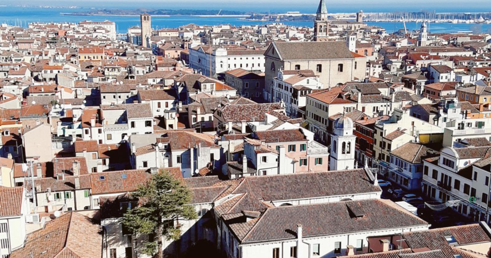 La città si svuota, restano solo B&B
