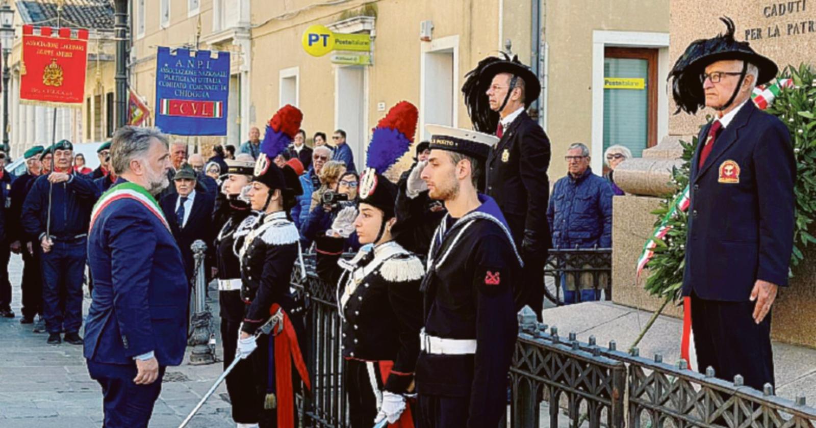 Corteo sentito per il 4 novembre