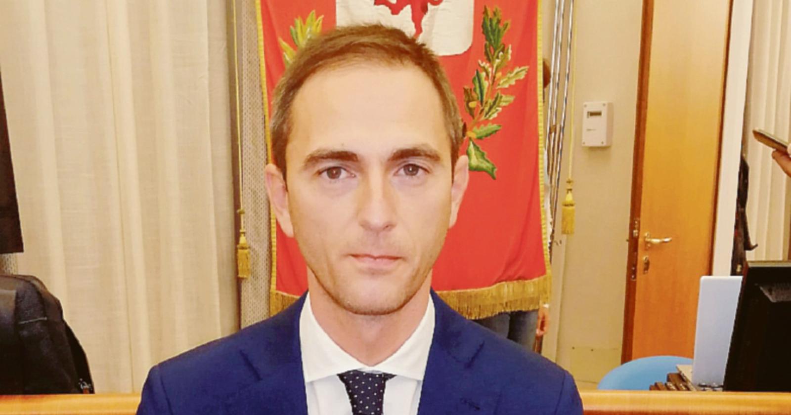 FdI: “Armelao risolva i problemi”