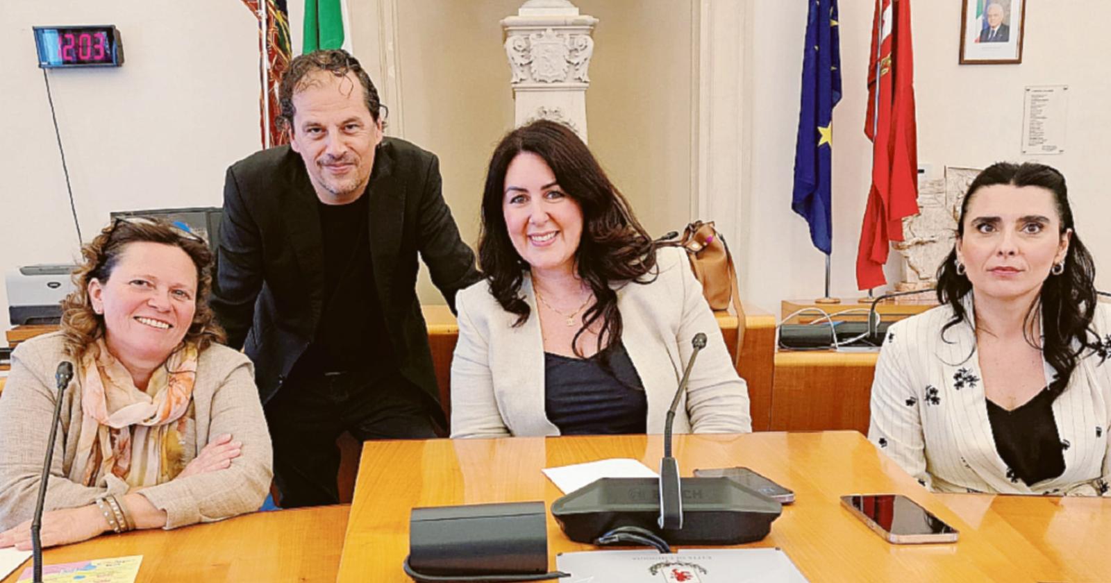 Estate di arte e teatro en plein air