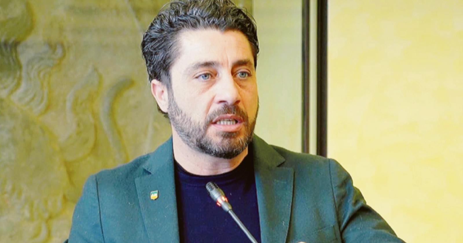 Montanariello all’attacco di Energia Civica: “All’opposizione? Restano attaccati al potere”