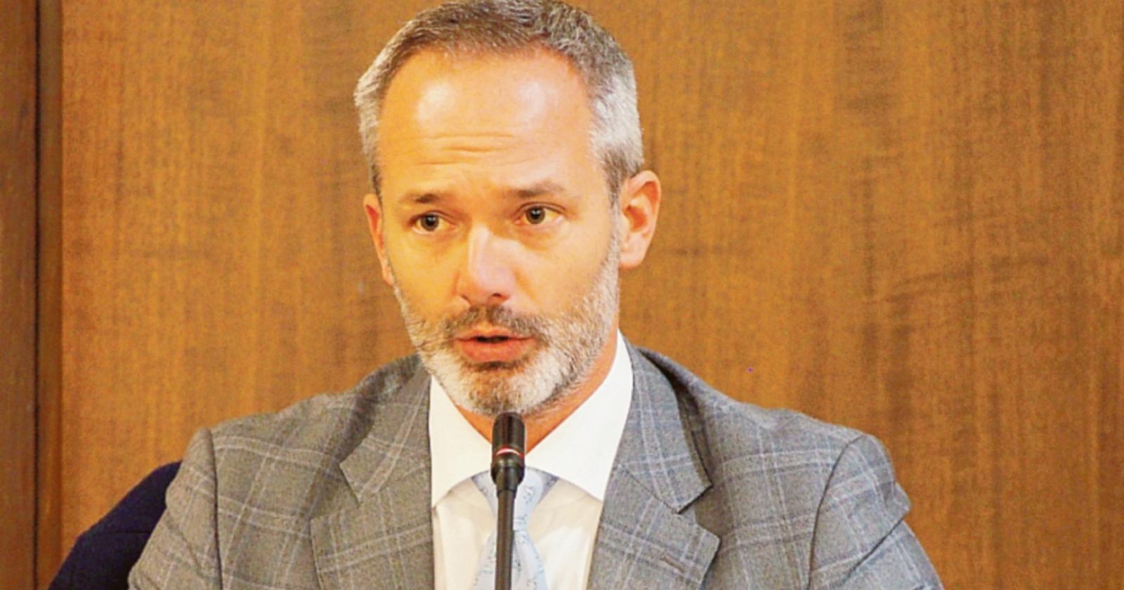 Il ristoro per l’offesa va ai poveri