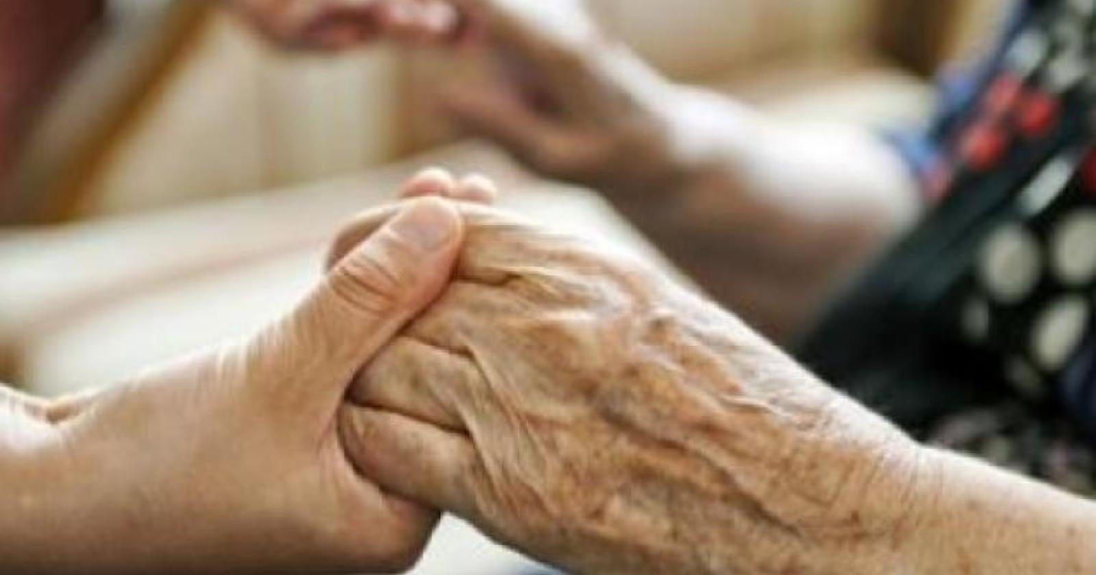 "Gli anziani nelle case di riposo necessitano del massimo livello di attenzione"