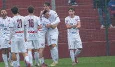 Union di corto muso e la vetta &egrave; pi&ugrave; vicina