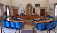 Il bilancio accende il dibattito. Il Pd: &ldquo;passi indietro in qualit&agrave; di vita&rdquo;