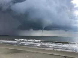 Meteo: Stato di attenzione per vento forte in Veneto