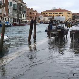 Carnevale bagnato: acqua alta fino a 120 centimetri