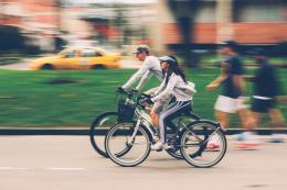 Multe salate per i furbetti delle bici elettriche