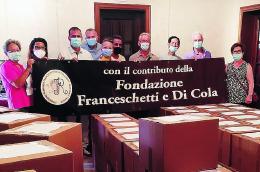 Pacchi della solidariet&agrave; donati a Borgo San Giovanni